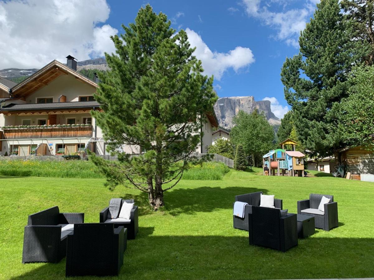 Apartments La Vara Corvara In Badia Luaran gambar